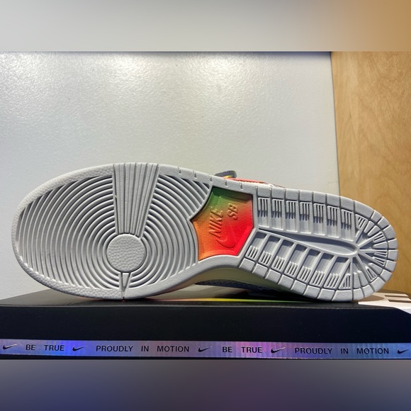 Xavier Schipani x Nike Dunk Low SB “Be True” - Picture 3 of 4